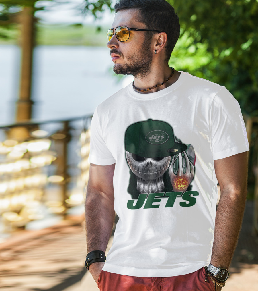 Jets Jackskull Halloween Football Fanatic T-Shirt