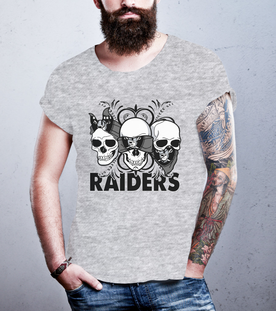 3 Skull Raiders T-Shirt