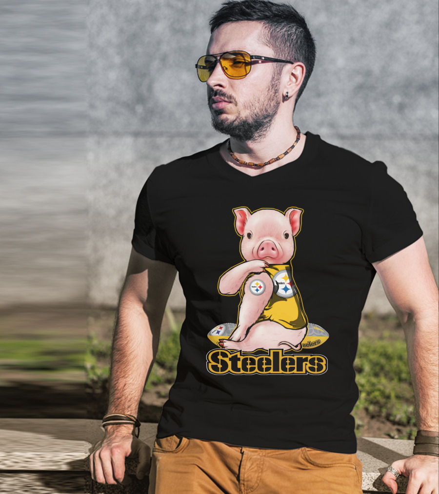 Steelers Pig With Football T-Shirt