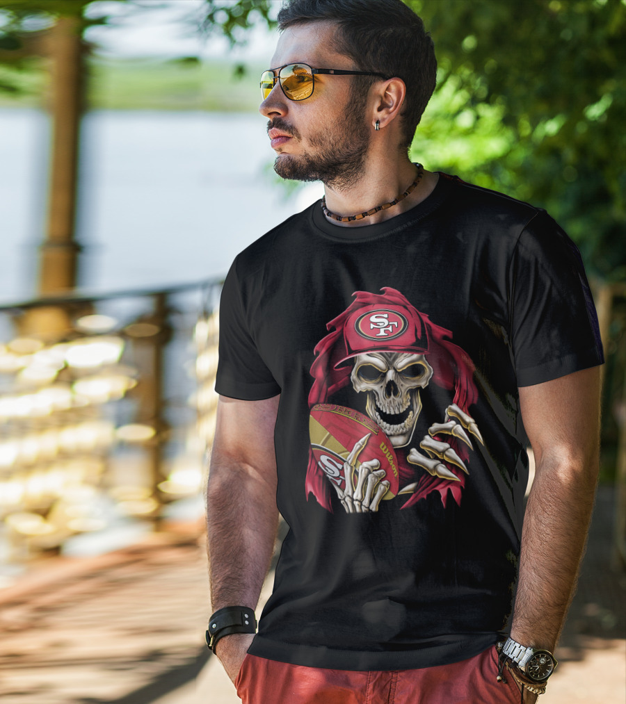 San Francisco 49ers Skull Holding Football With SF Cap T-Shirt