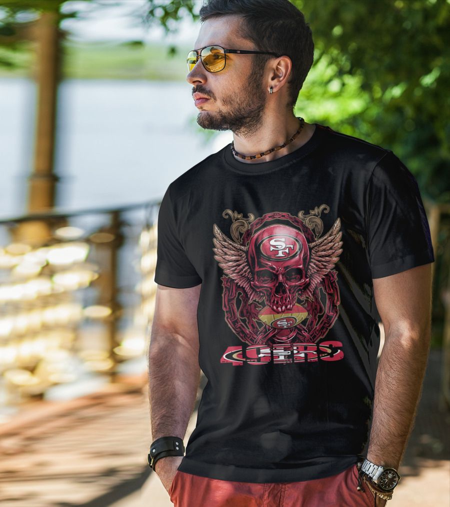 San Francisco 49ers Skull And Wings With Chains And Football T-Shirt