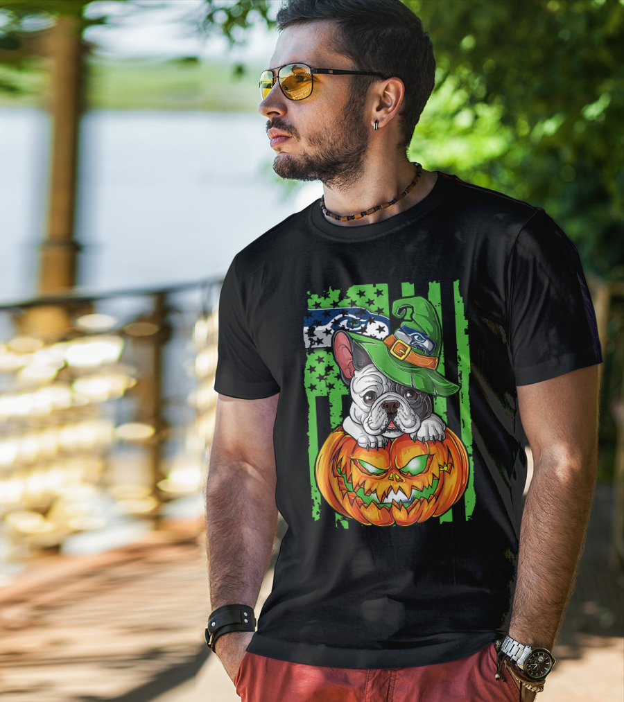 Hlw Bulldog Seattle Seahawks Halloween Pumpkin Wizard Hat T-Shirt