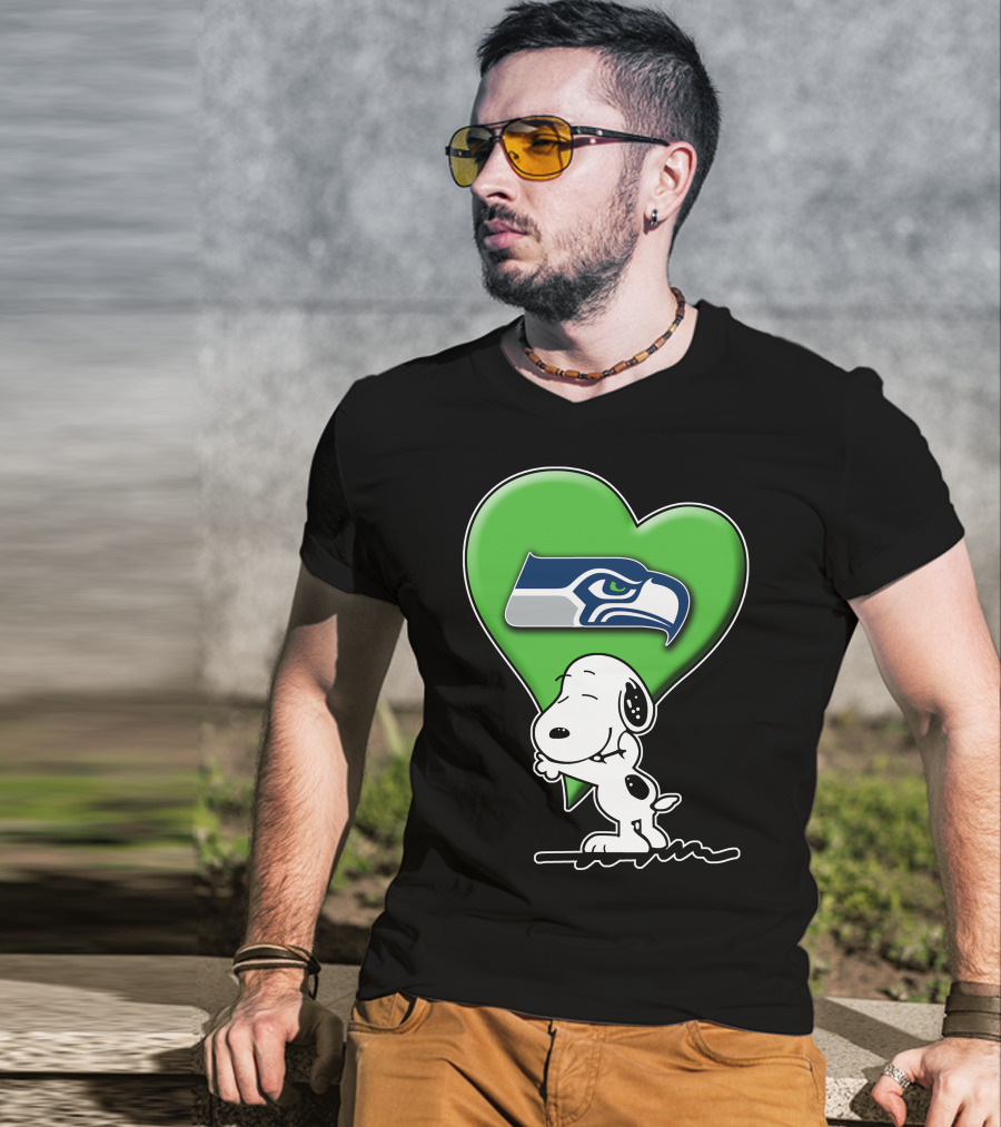 Snoopy Heart Seattle Seahawks Fan T-Shirt