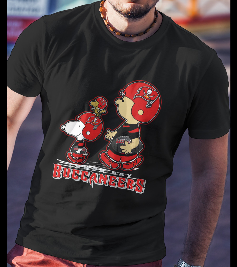Tampa Bay Buccaneers Snpfootball Peanuts Characters T-Shirt