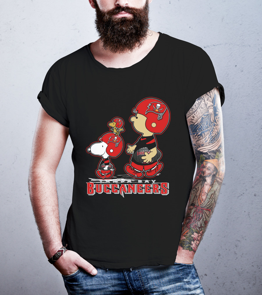 Tampa Bay Buccaneers Snpfootball Peanuts Characters T-Shirt