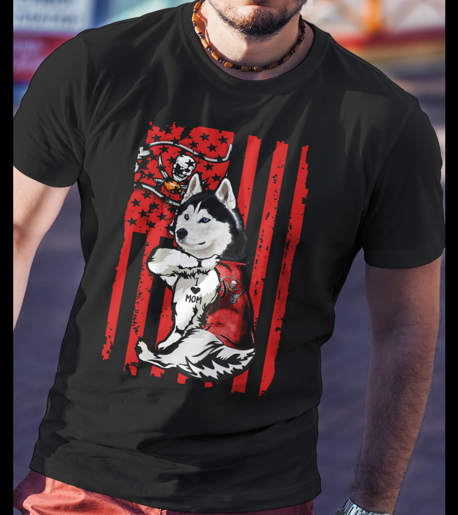 Siberian Husky Tampa Bay Buccaneers Heart Mom Flag T-Shirt
