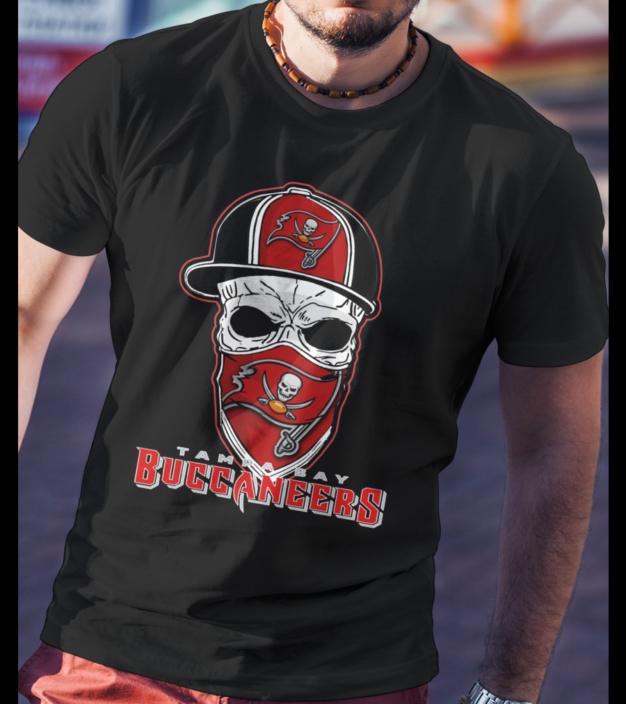 Tampa Bay Buccaneers Skull Cap T-Shirt