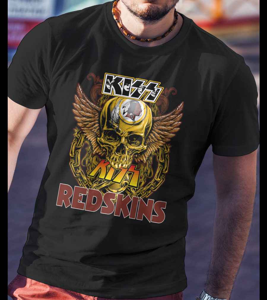 Kiss Redskins Skull Wings Chains Helmet T-Shirt
