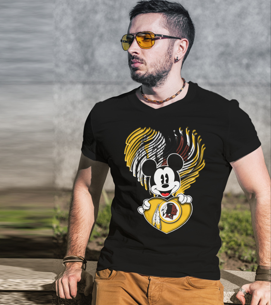 Mick V1 Washington Redskins Heart Motif With Feathers T-Shirt