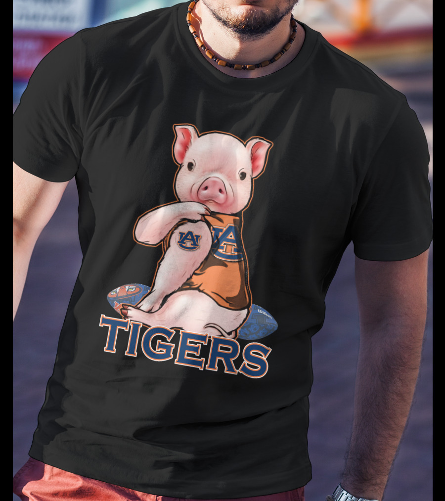 Auburn Tigers Pig With Footballs T-Shirt