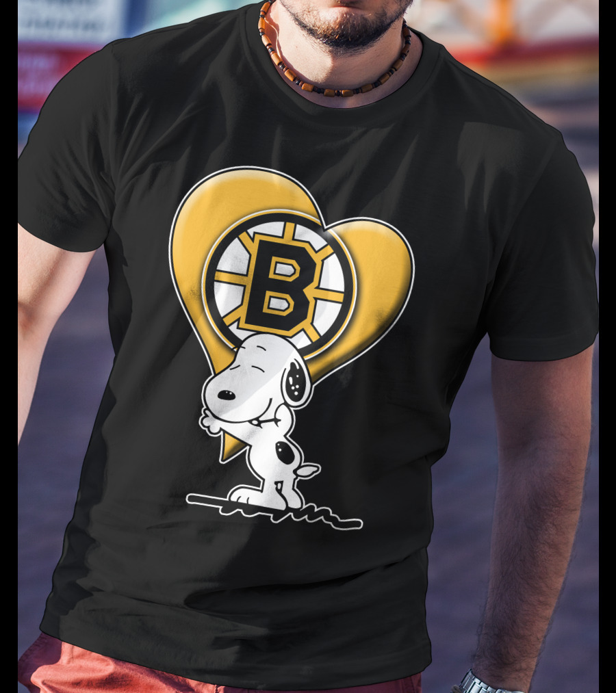 Snoopy Heart Boston Bruins Logo Hug T-Shirt