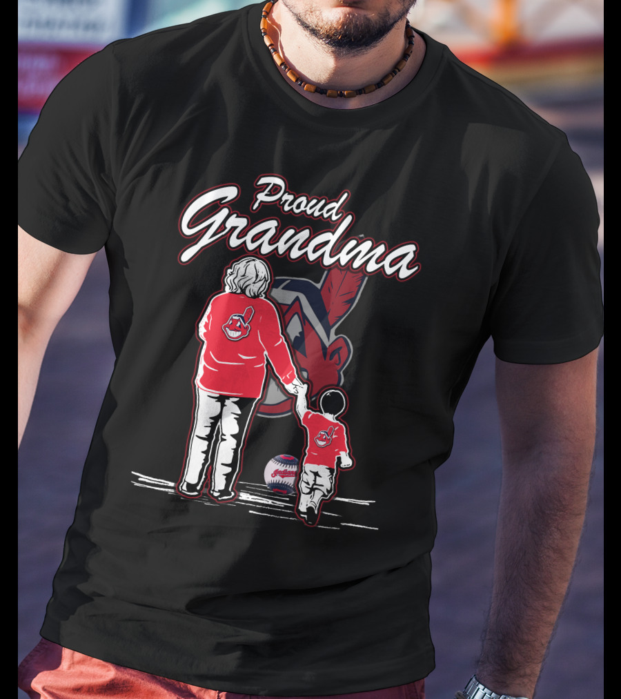 Proud Grandma Cleveland Indians Baseball Family T-Shirt