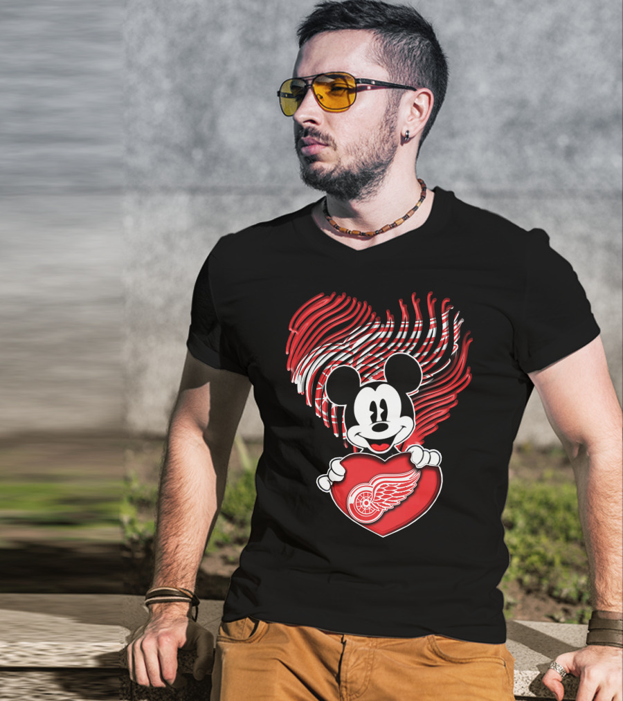 Mick Heart Holding Detroit Red Wings Fingerprint T-Shirt
