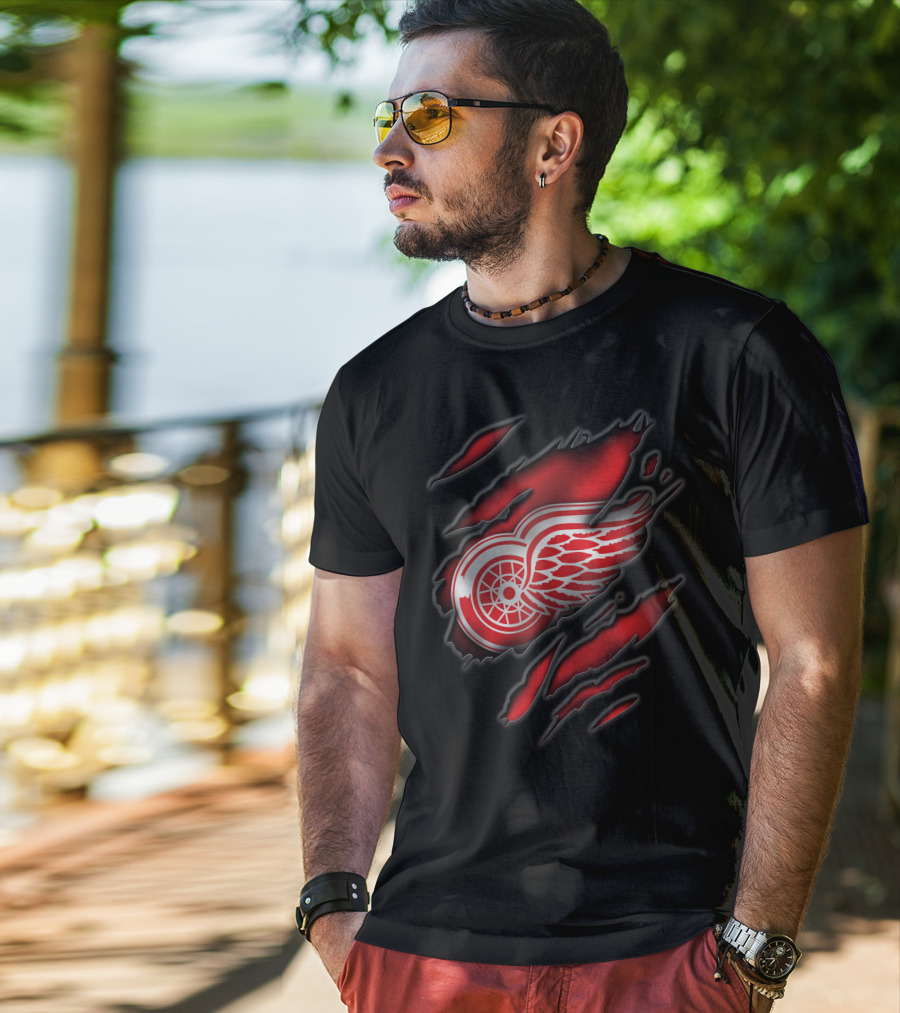Torn Detroit Red Wings Logo Claw Marks T-Shirt