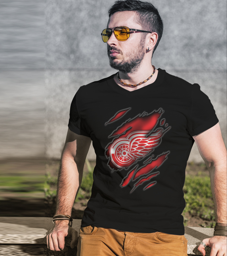 Torn Detroit Red Wings Logo Claw Marks T-Shirt