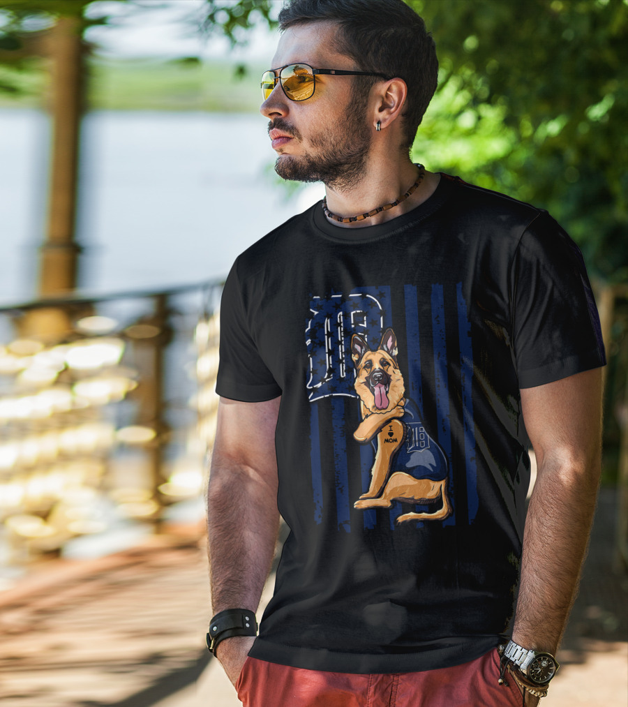 German Shepherd I Mom Detroit Tigers T-Shirt