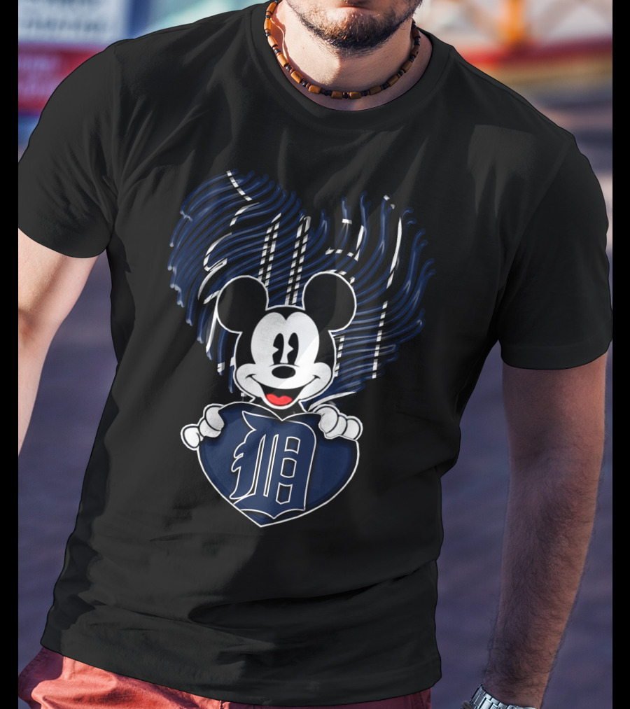 Mickey Mouse Detroit Tigers Heart Stripe T-Shirt