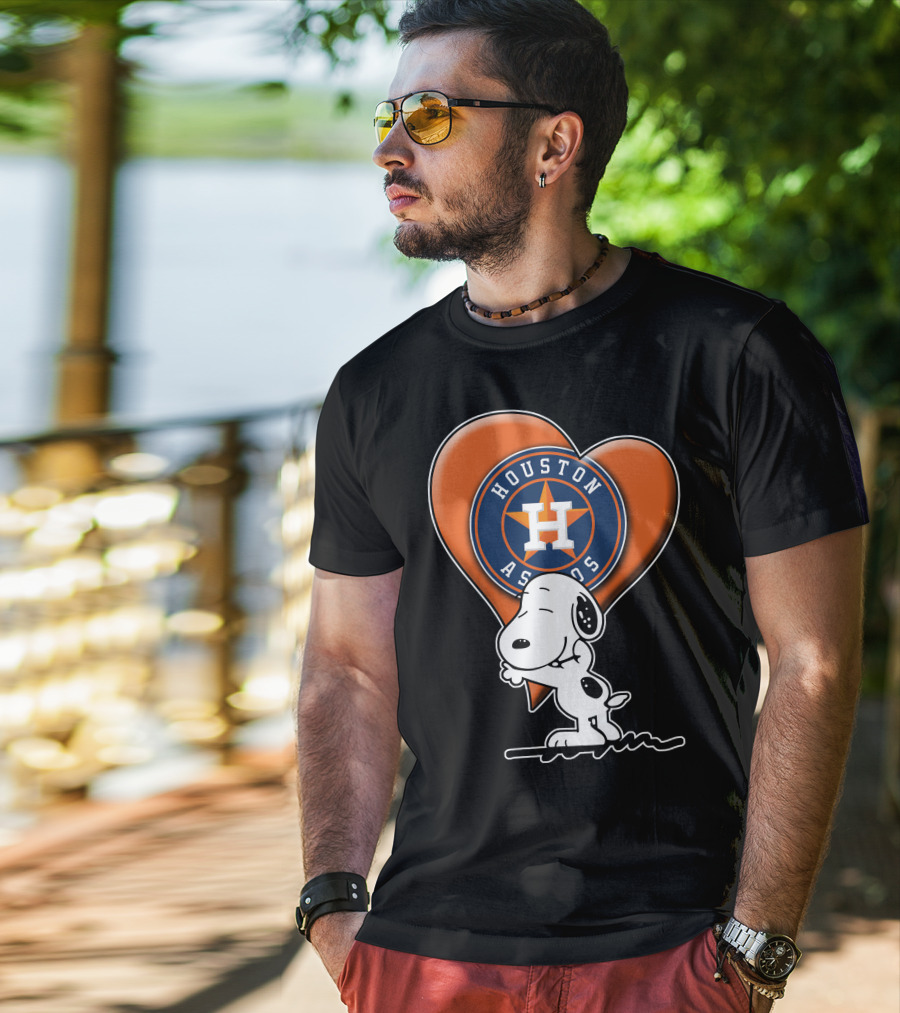Snoopy Hugging Houston Astros Heart T-Shirt