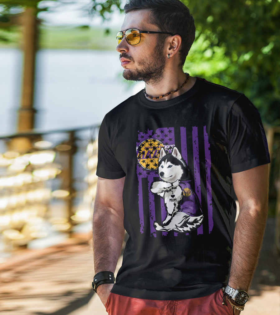 Siberian Husky Mom Los Angeles Lakers Fan With Purple American Flag Background T-Shirt