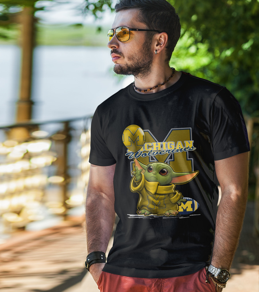 Yoda Michigan Wolverines Football Balloon T-Shirt