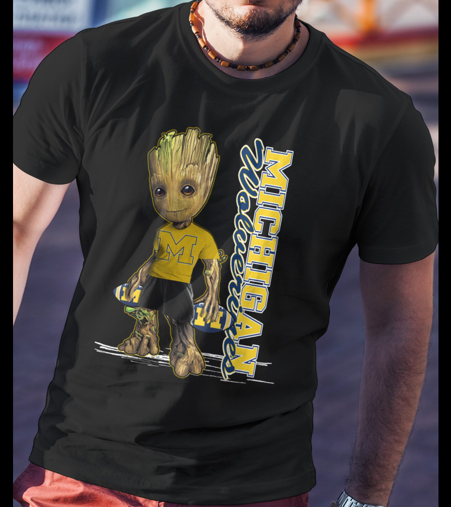 Groot Michigan Wolverines M Logo Skating Fan T-Shirt