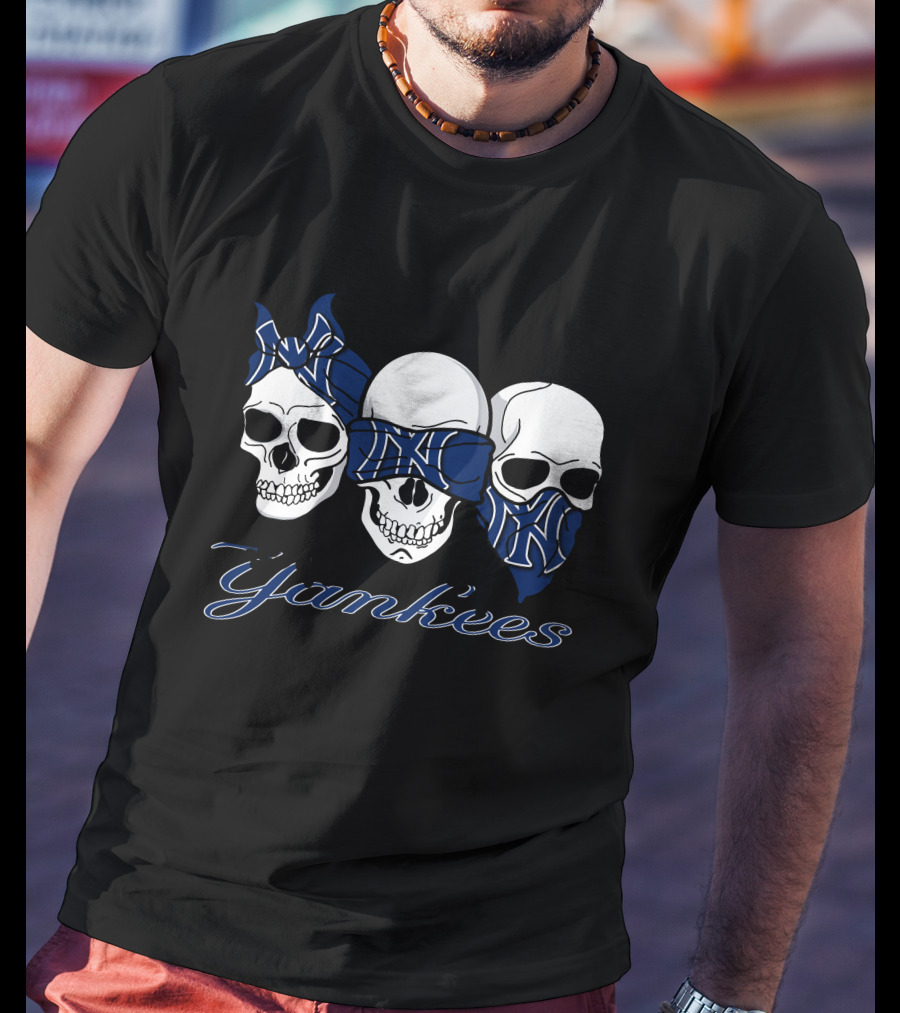 3 Skull Yankees Bandana T-Shirt