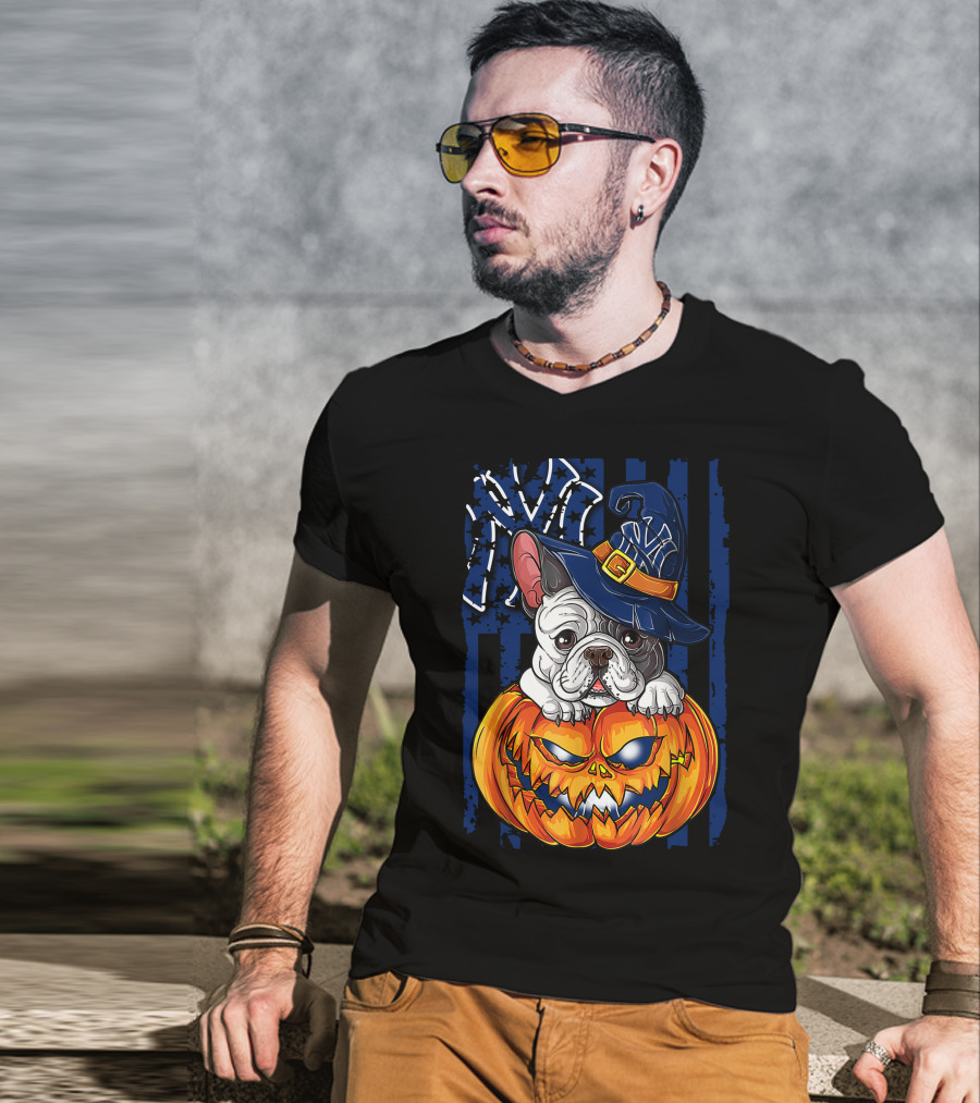 Hlw Bulldog New York Yankees Pumpkin Halloween Magic Hat T-Shirt