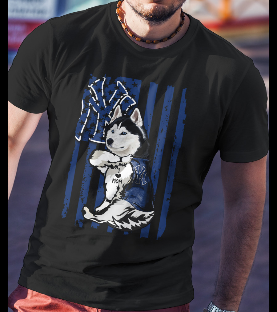 Siberian Husky New York Yankees Mom Love T-Shirt