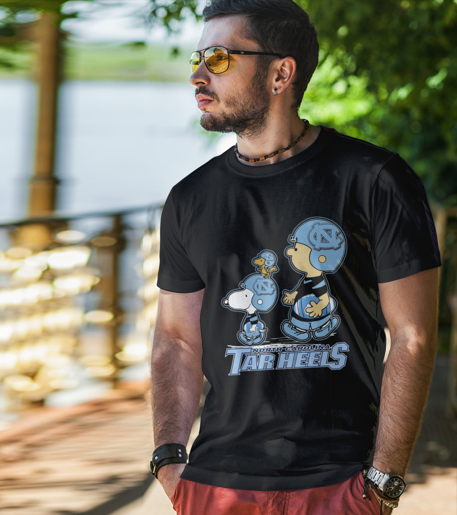 North Carolina Tar Heels Snoopy And Woodstock Football Team Fans T-Shirt