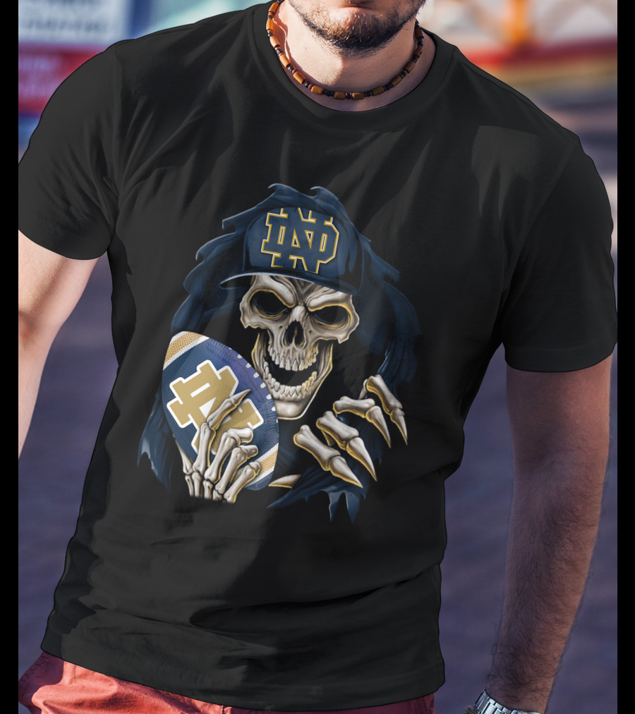 Notre Dame Fighting Irish Skull With Football Helmet T-Shirt