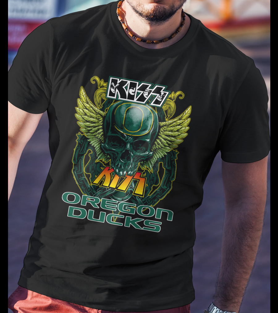 Kiss Oregon Ducks Skull Helmet Wings T-Shirt