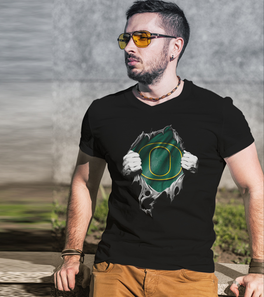 Oregon Ducks Ripped O T-Shirt
