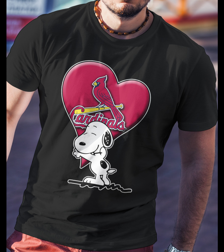 Snp V1 St. Louis Cardinals Heart With Snoopy Hugging T-Shirt