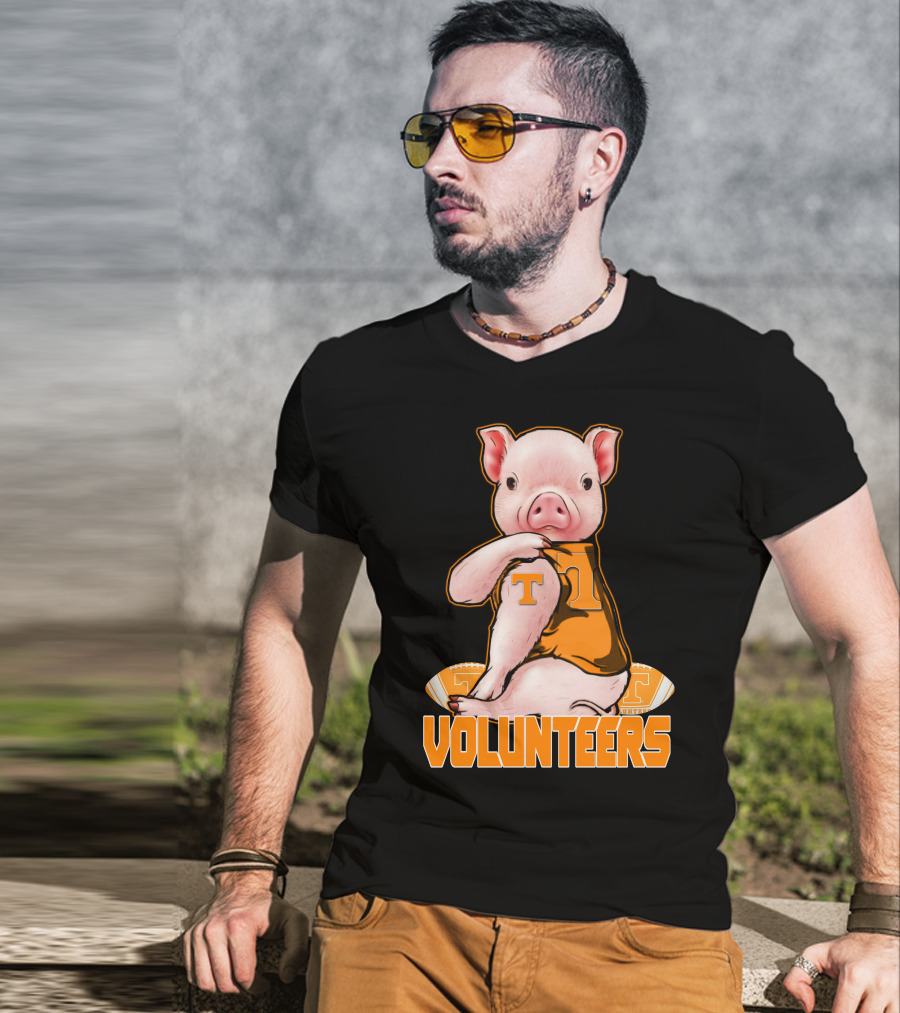 Tennessee Volunteers Pig With Football And T T-Shirt