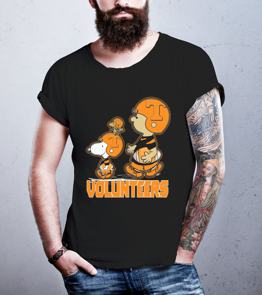 Snpfootball Tennessee Volunteers Peanuts Characters With Helmets T-Shirt