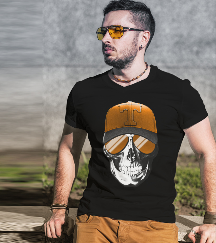 Tennessee Volunteers Skull With Orange Hat And Sunglasses T-Shirt