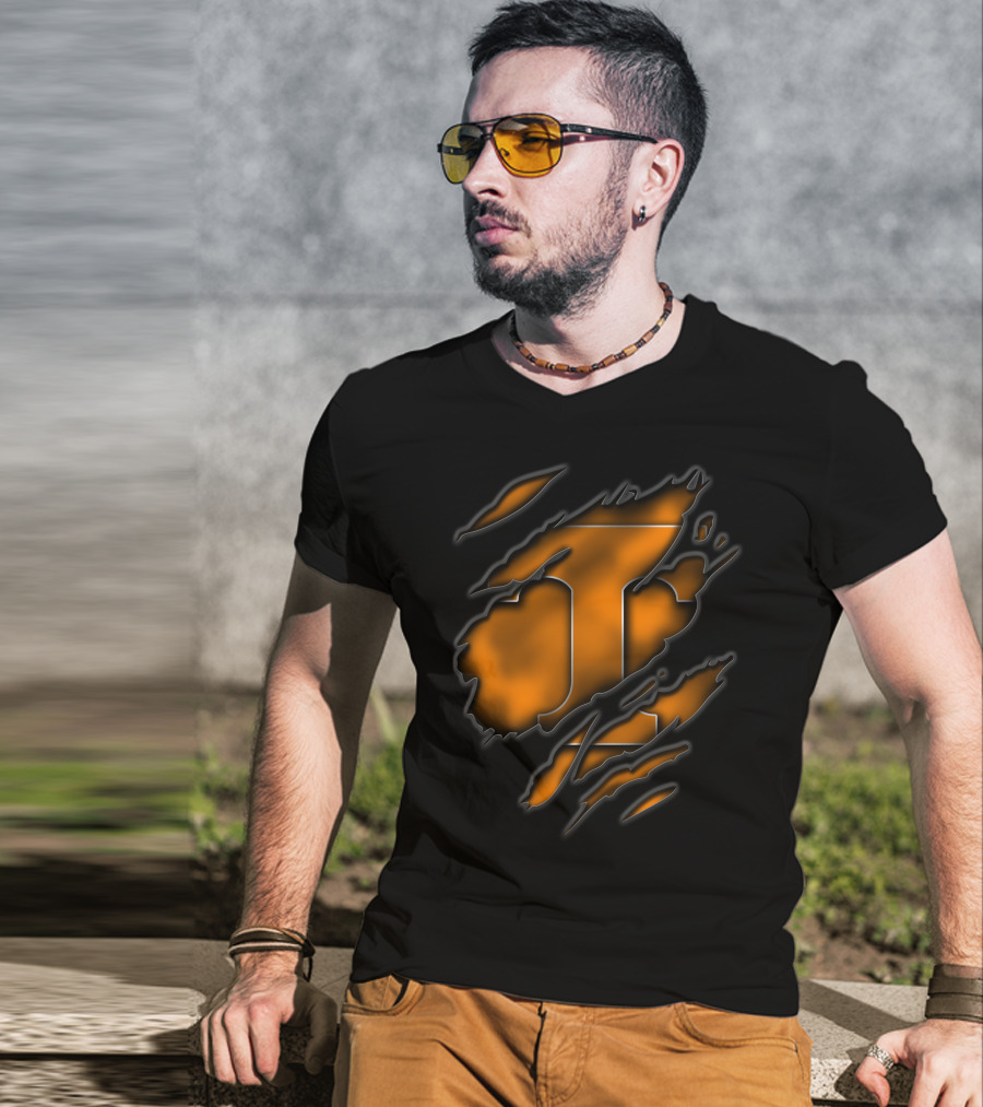 Torn Tennessee Volunteers Logo Claw Marks T-Shirt