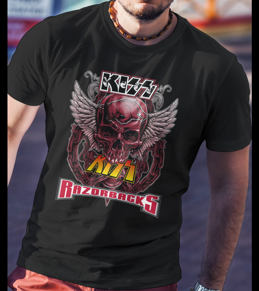 Kiss Razorbacks Winged Skull Chain T-Shirt