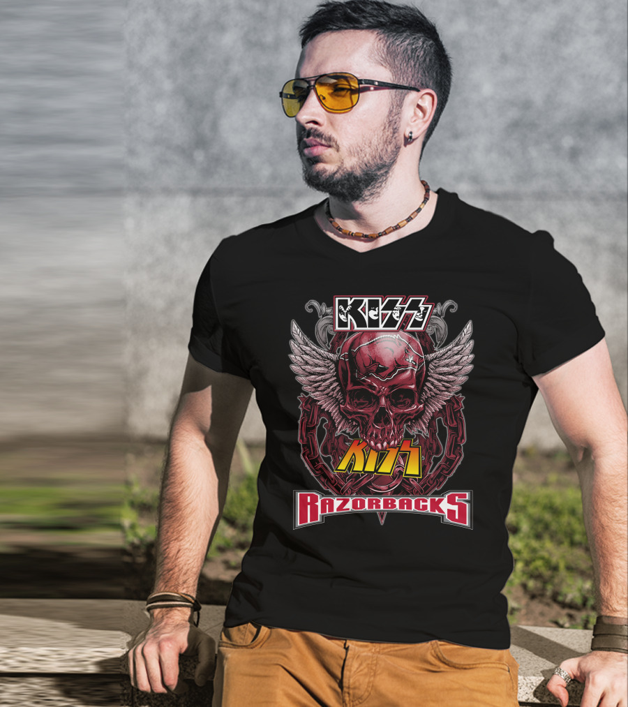 Kiss Razorbacks Winged Skull Chain T-Shirt