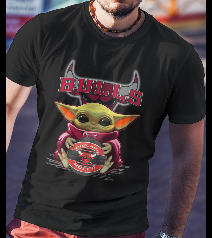Yoda Chicago Bulls Baby Holding Basketball With Bulls T-Shirt
