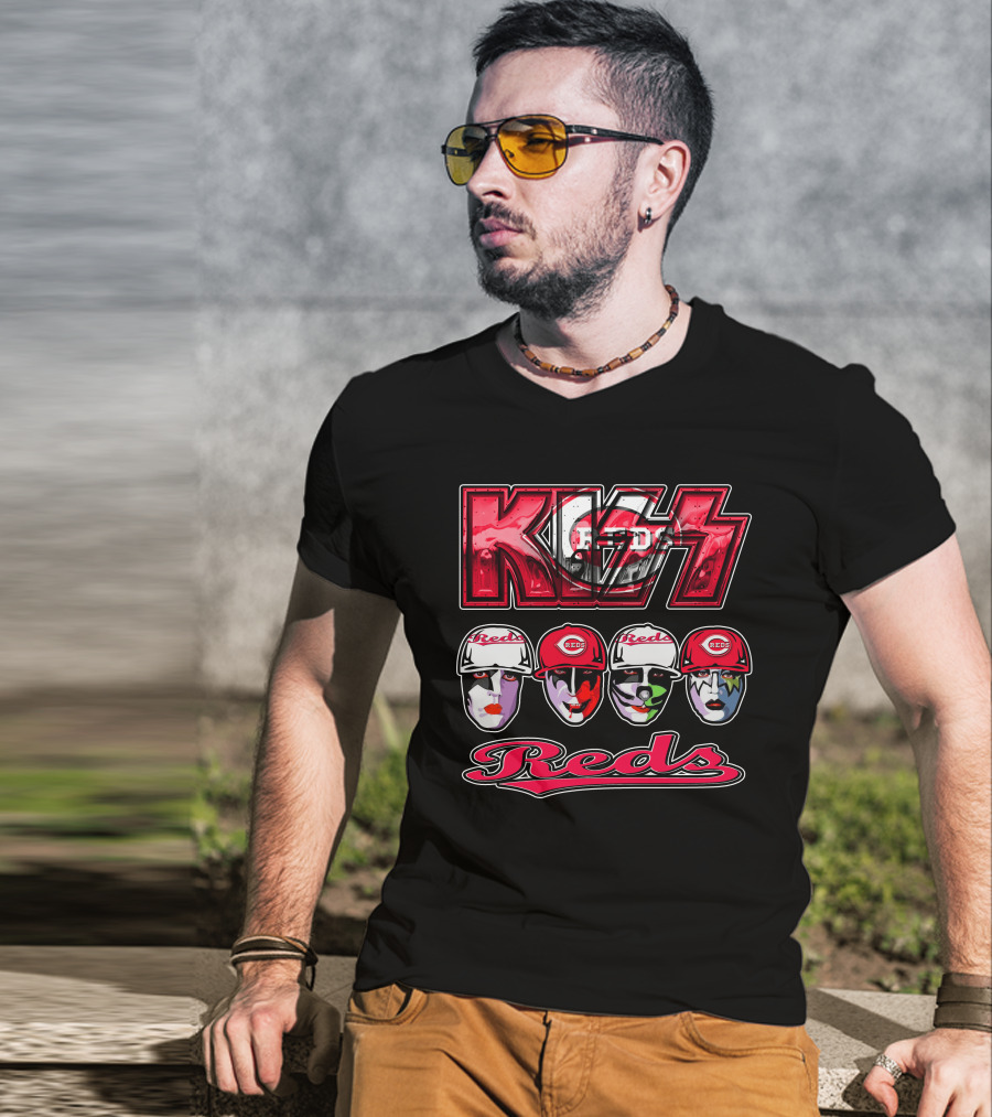 Kiss Reds Cincinnati Faces With Baseball Caps T-Shirt