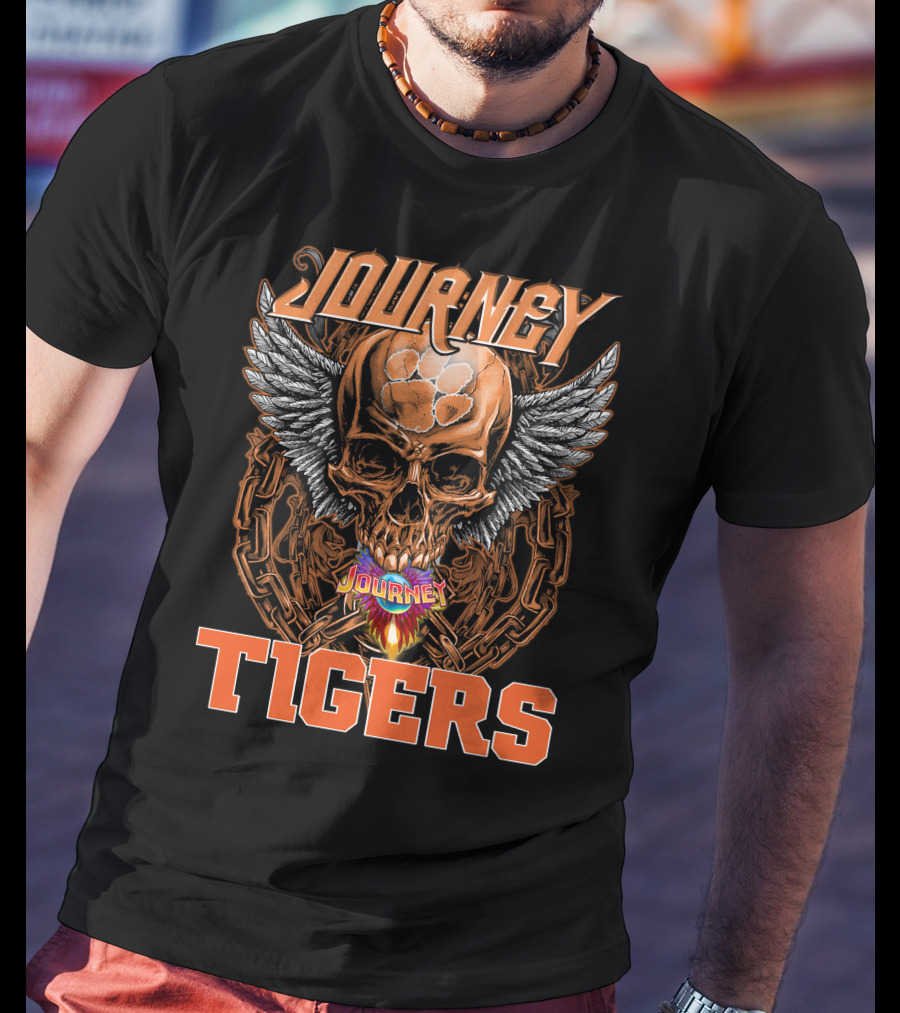 Journey Tigers Skull Wings Chain T-Shirt