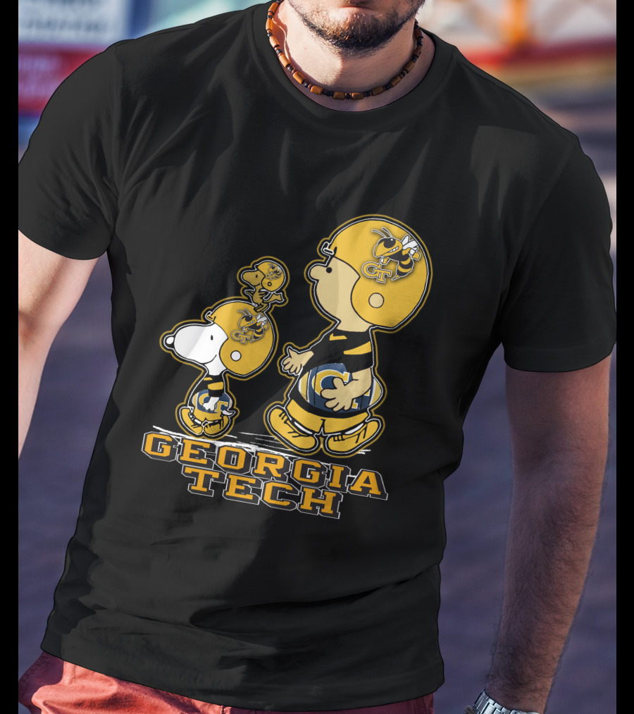 Snpfootball Georgia Tech Yellow Jackets Charlie Brown And Snoopy Football Gear T-Shirt