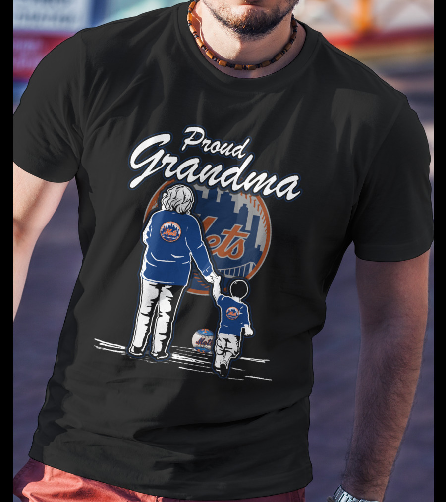 Proud Grandma New York Mets Family Skyline Baseball T-Shirt