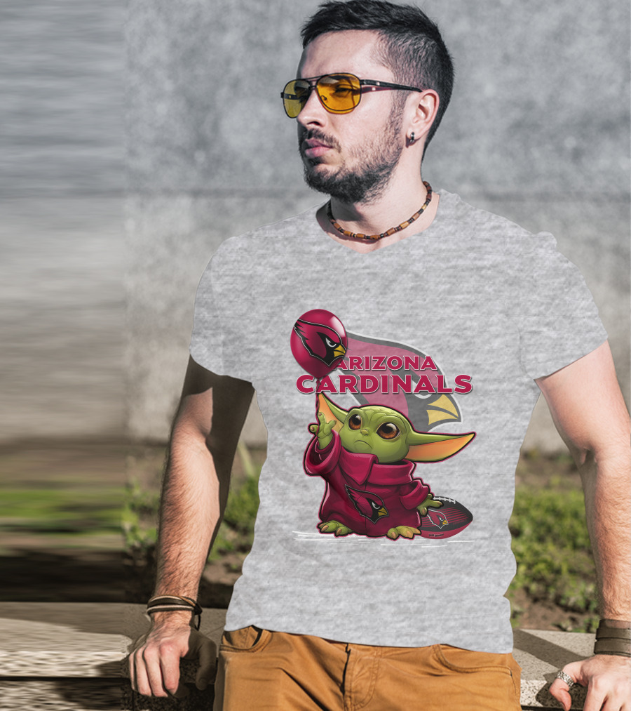 Yoda Holding Arizona Cardinals Balloon And Football With Team T-Shirt