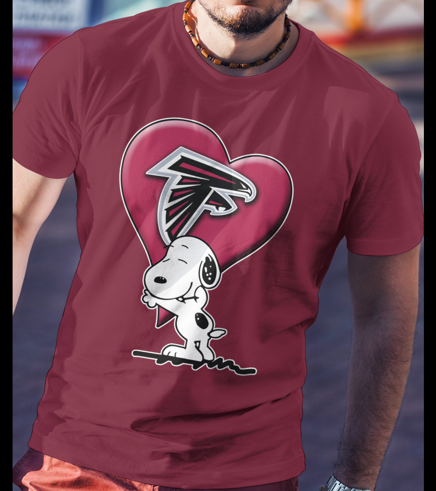 Snoopy Hugging Atlanta Falcons Heart T-Shirt