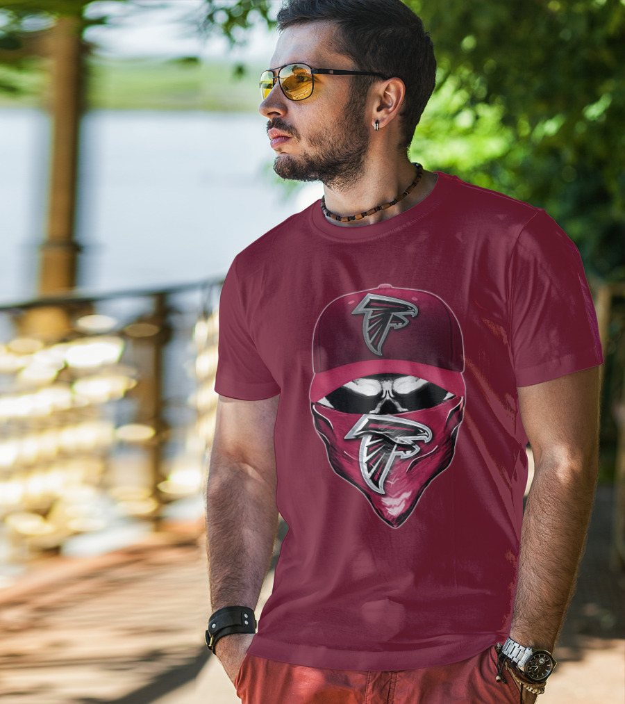Atlanta Falcons Skull Bandana Hat T-Shirt