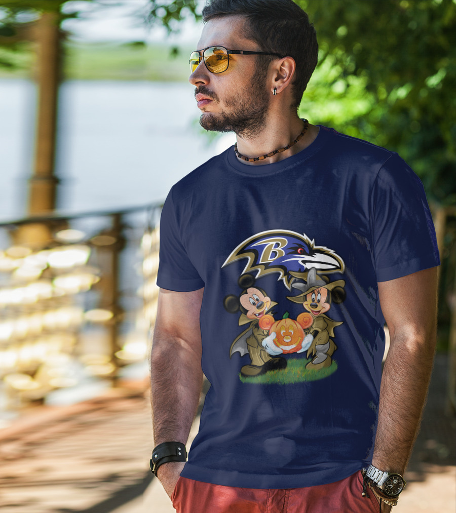Baltimore Ravens Mickey And Minnie Halloween Pumpkin Ravens T-Shirt