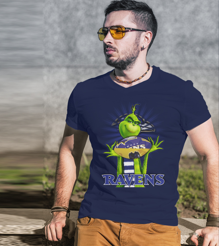 Grinch Holding Baltimore Ravens Football T-Shirt