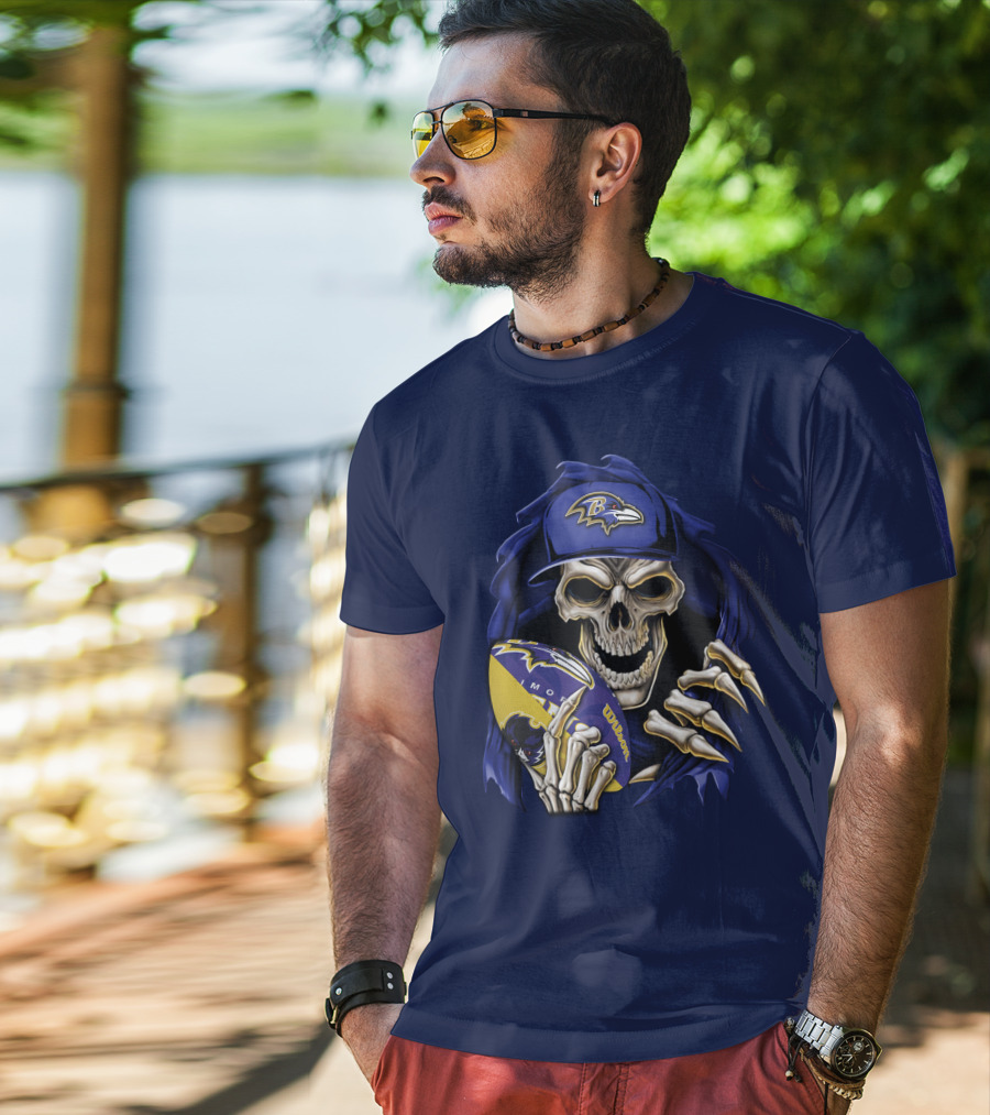 Skullbong Baltimore Ravens Skeleton With Football And Cap T-Shirt